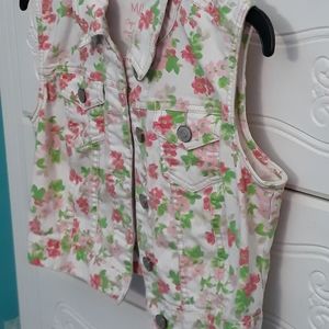 Aeropostale flowered vest